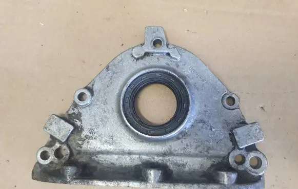 Volkswagen Jetta I other engine part 056103153
