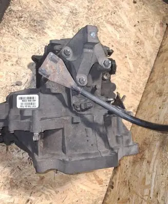 Ford Focus Automatic gearbox 4S4P7000BA 51220290 A4920010505