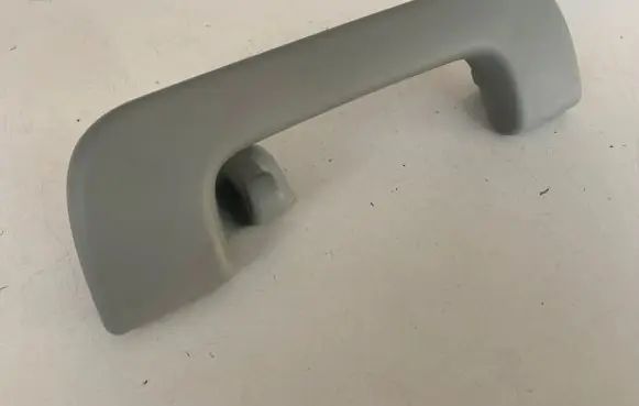 Rear interior roof grab handle