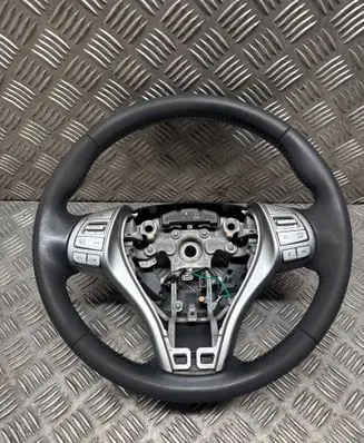 Nissan Qashqai Steering wheel 484304EL1A 141434578 34160226C