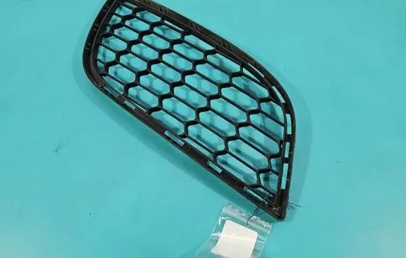 Alfa Romeo Giulietta Front bumper lower grill 156085891 IMPRK1531205