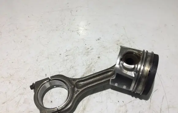 Ford Transit - Tourneo Connect Piston with connecting rod 619