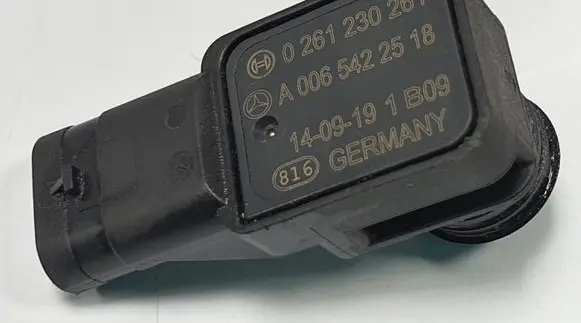 Opel Vectra C Hydraulic servotronic pressure valve A0065422518