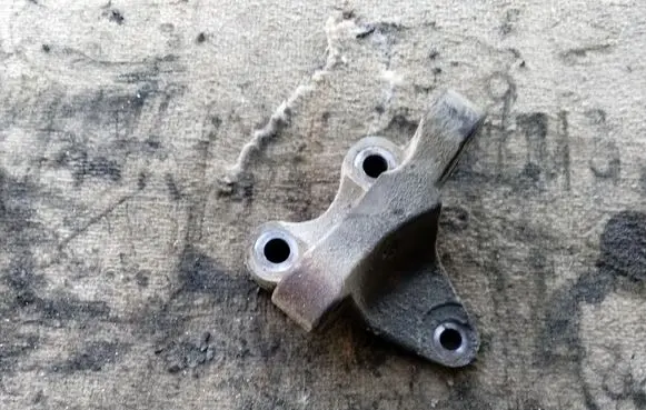 Peugeot Boxer Engine mounting bracket