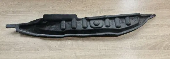 Jeep Grand Cherokee Fender foam support/seal 688046265A