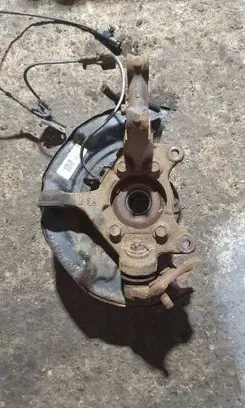 Toyota Auris E180 Front wheel hub F53L6 150325 BD07