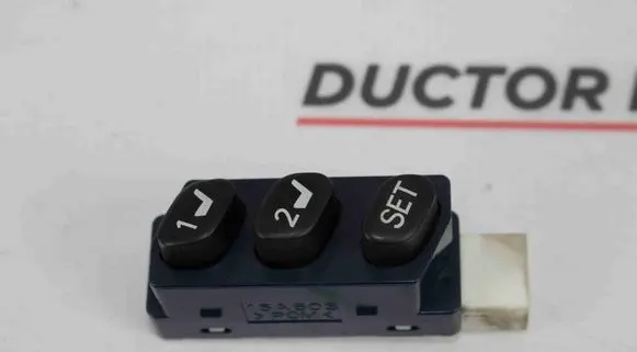 Lexus RX 300 Seat memory switch 15A603