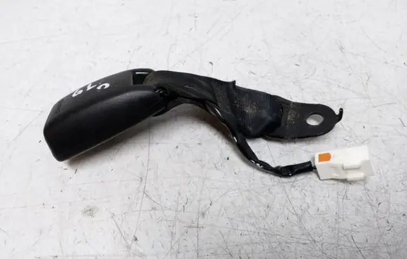 Mazda 3 I Rear seatbelt buckle NSB1053