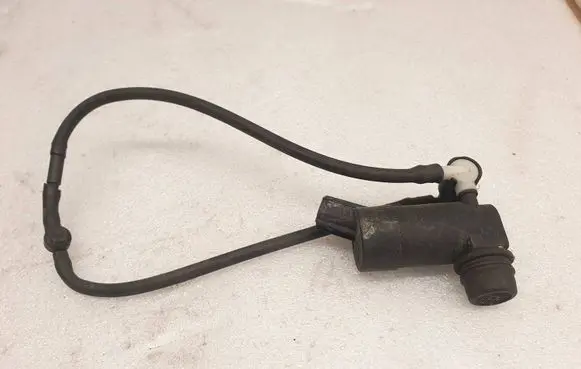 Volvo V50 Windscreen/windshield washer pump 1S7117K624FE