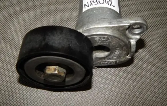 Audi A3 S3 8V Generator/alternator belt tensioner 06L903133F