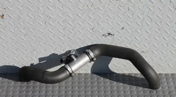 Intercooler hose/pipe
