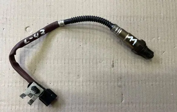 Renault Megane III Lambda probe sensor 0258010062 H8200437489