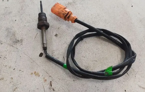 Audi A3 S3 A3 Sportback 8P Exhaust gas temperature sensor 03L906088BJ