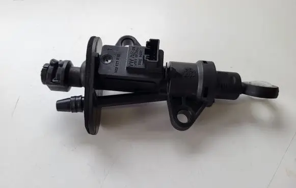 Skoda Superb B8 (3V) Clutch slave cylinder 