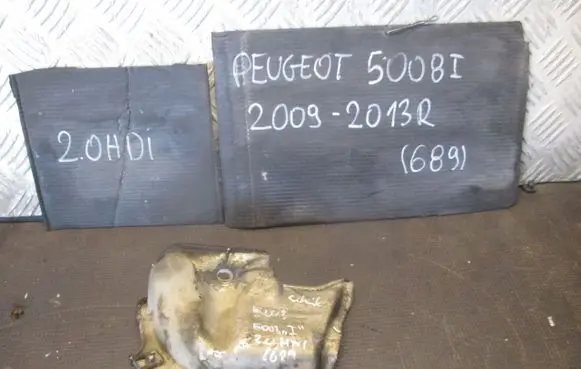 Peugeot 5008 Heat shield in engine bay 9684448580