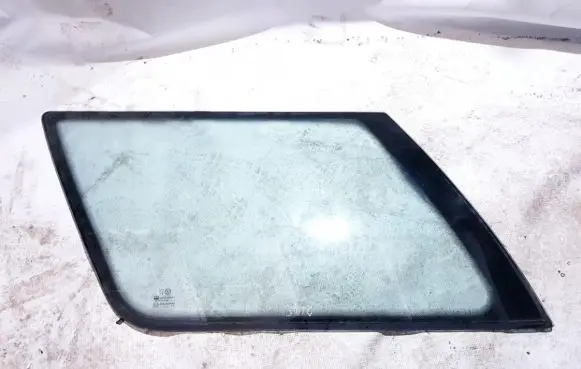 Peugeot 405 Rear side window
