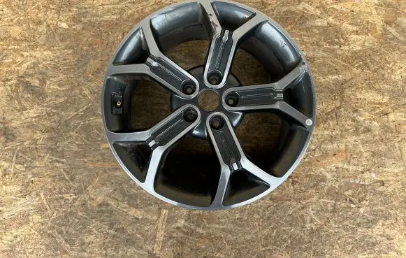 R18 alloy rim