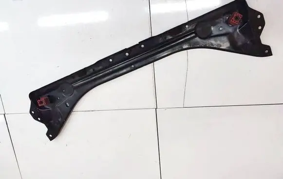 Mercedes-Benz E W211 Radiator support slam panel 