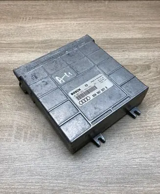 Audi A4 S4 B5 8D Engine control unit/module ECU 8D0907557B 0261203554