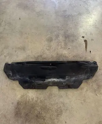 Engine bonnet/hood sound/heat insulation