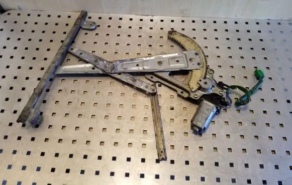 Subaru Outback Front door window regulator with motor FC0FB