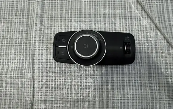 Alfa Romeo Giulia Fog light switch 