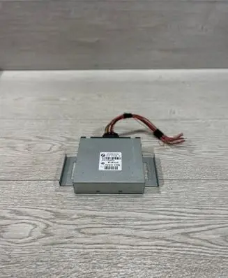 BMW 3 E90 E91 Other control units/modules 9113348 0122124701 8ES00947900