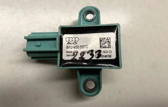 Audi A5 Sportback 8TA Airbag deployment crash/impact sensor 8K0955557 8K0955557C