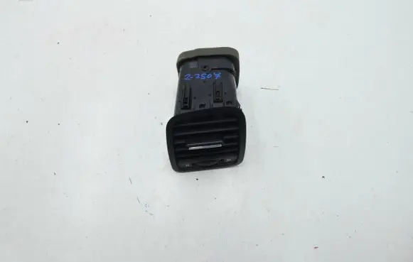 Skoda Yeti (5L) Dashboard side air vent grill/cover trim 5L0819701 8108530