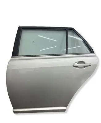 Toyota Avensis T250 Rear door 