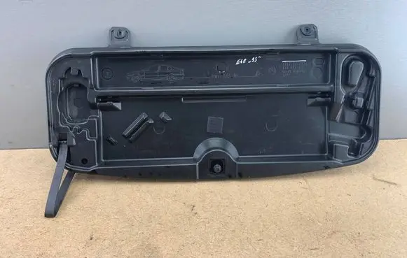 BMW 5 E60 E61 Tool box 71116761420 67614020