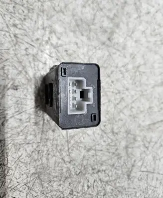 Nissan Vanette Central locking relay 284508C800