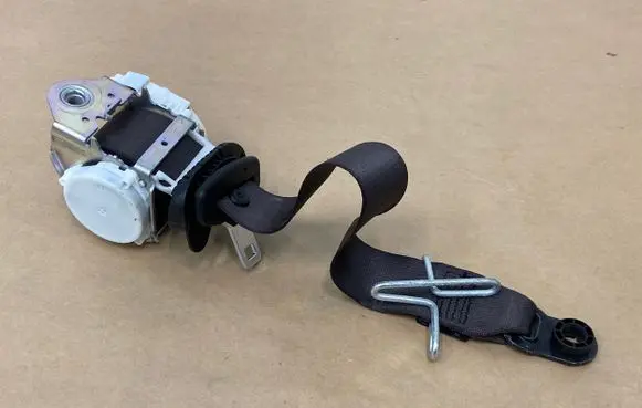 Jaguar XF X250 Front seatbelt 34097057C B32514