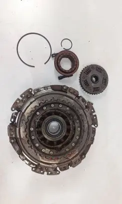 Volkswagen PASSAT B8 Clutch set kit 0AM141017BR L020M00G0649