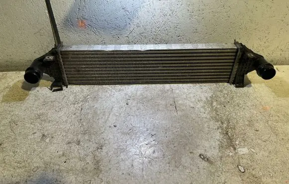 Volvo V40 Intercooler radiator 31367277 FCC7A