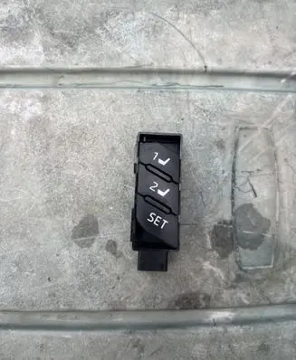 Toyota RAV 4 (XA50) Seat memory switch 
