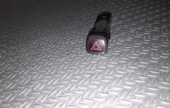 Volvo XC90 Hazard light switch 9168302