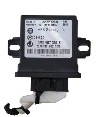 Volkswagen PASSAT B7 Light module LCM 5M0907357F 5WK50466 00015248