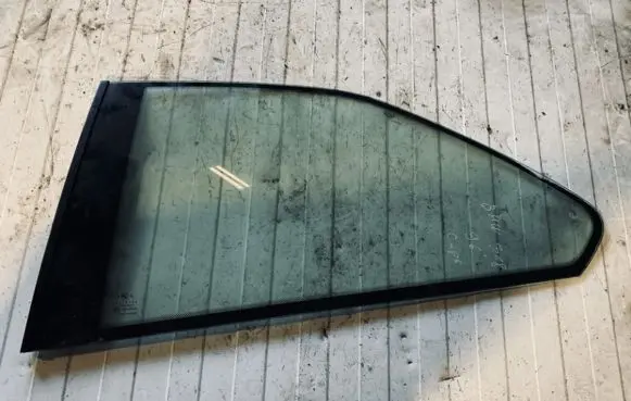 BMW 3 E36 Rear side window