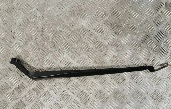 Toyota Auris 150 Front wiper blade arm 8522102190