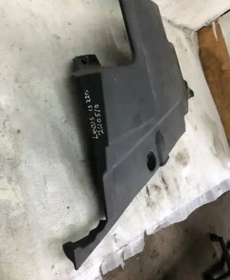 Lexus IS 220D-250-350 Engine cover (trim) 5379553040