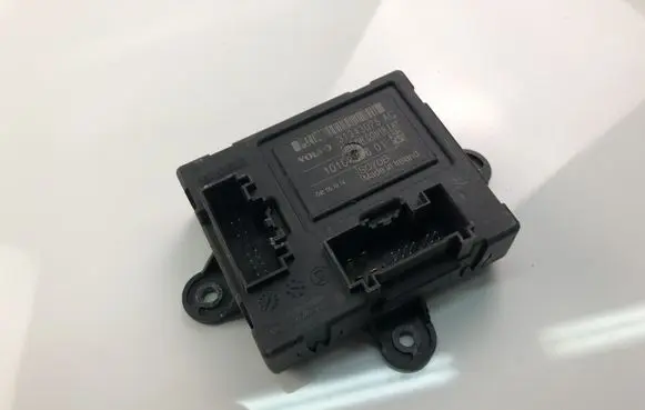 Volvo S90, V90 Other control units/modules 31343025AC