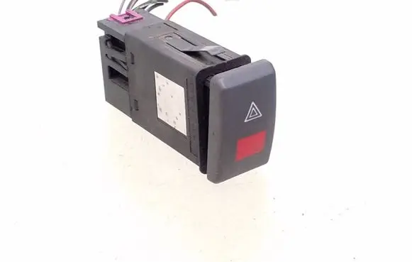 Skoda Octavia Mk1 (1U) Hazard light switch 8L0971971