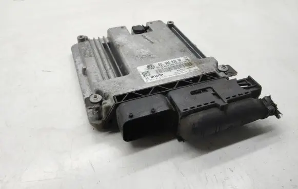 Volkswagen Tiguan Engine control unit/module 03L906022RP 0281016156