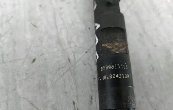 Nissan Note (E11) Fuel injector
