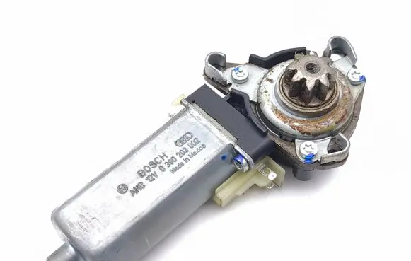 Mercedes-Benz ML W164 Seat adjustment motor 0390203002