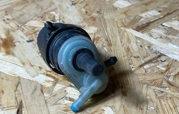 Opel Zafira B Windscreen/windshield washer pump 13248320