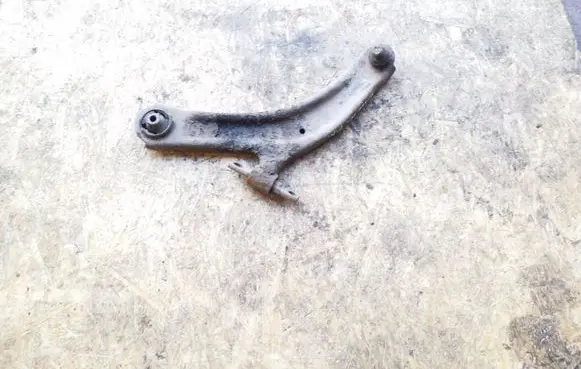 Nissan Qashqai Front lower control arm/wishbone