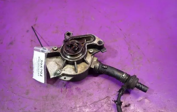 Seat Leon (1M) Vacuum pump 038145101B