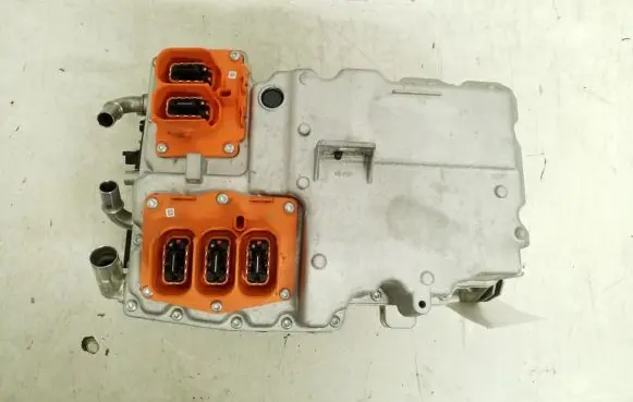 Volvo S60 Voltage converter inverter 32144041